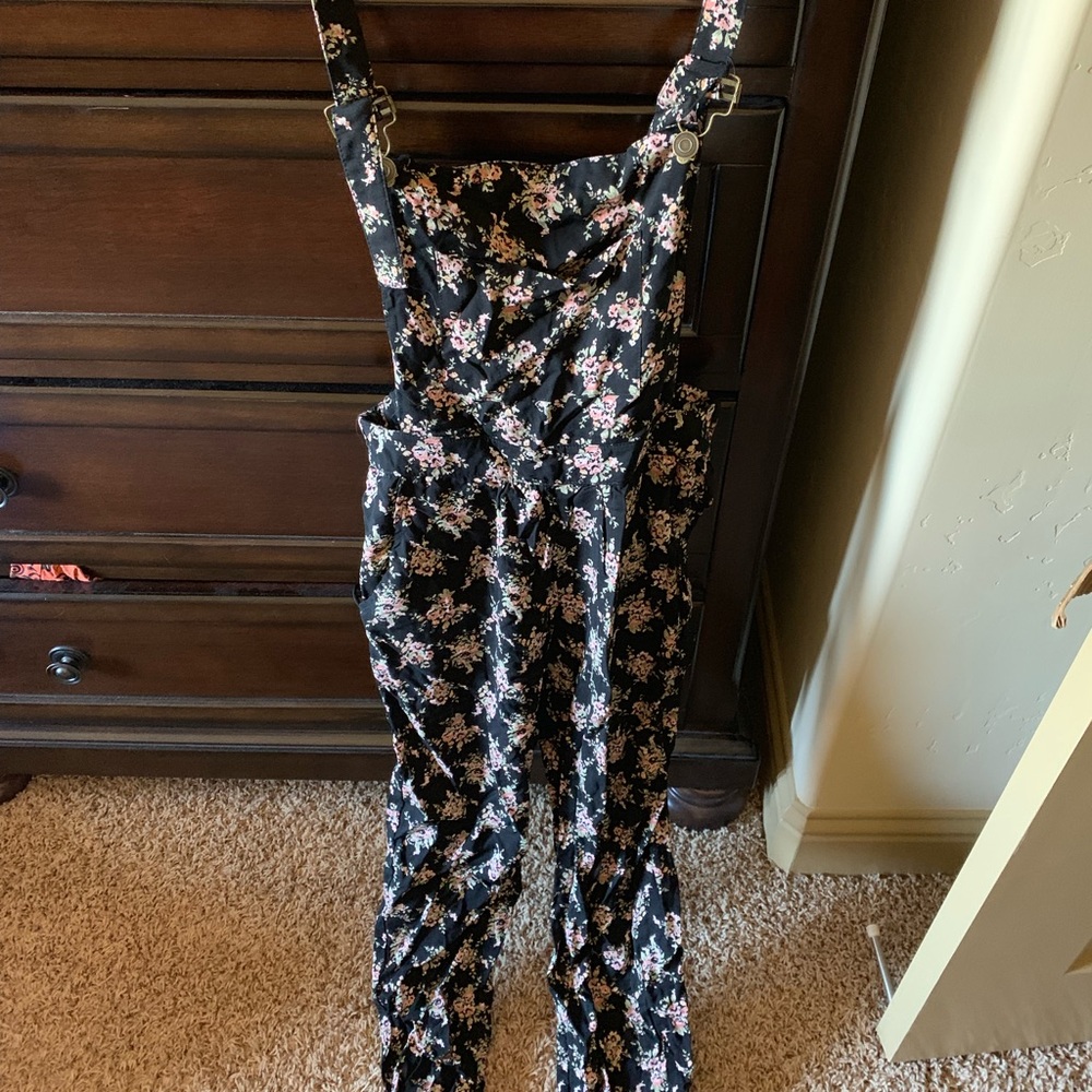 Tilly’s Floral Jumpsuit/Overall